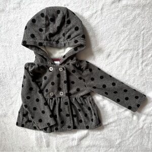 Carter’s Polka Dot Buttoned Hooded Fleece Sweater in Gray/Black - Size 12 Months